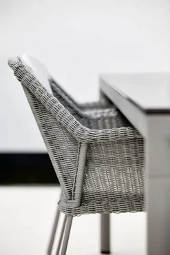 Breeze Stapelbar Karmstol Taupe