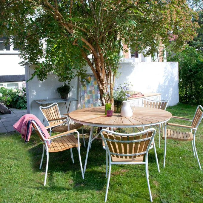 Ellen Trädgårdsmöbelset i Teak och Aluminium 130 cm + 5 stolar, Vit