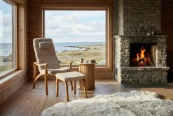 Gotland Fåtölj ink Pall Fårskinn Moonlight