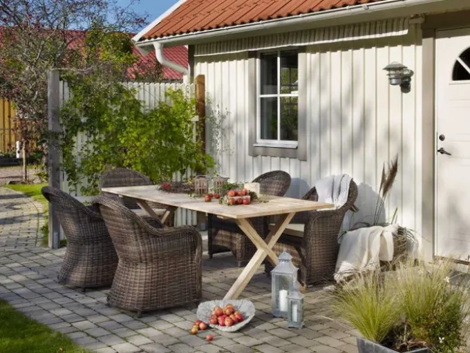 Paulina Fåtölj rustik konstrotting med beige dyna